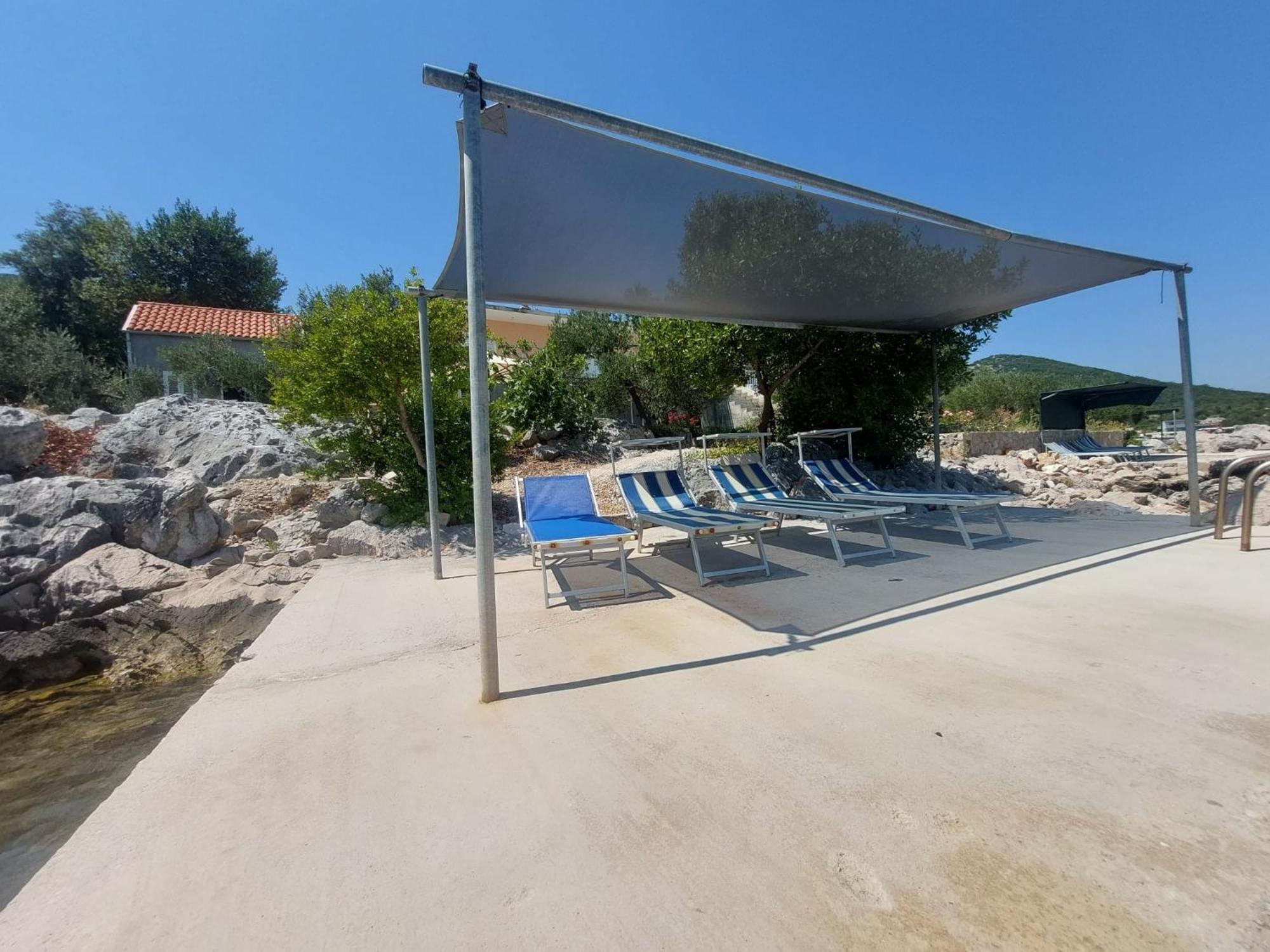 Apartments By The Sea Zuronja, Peljesac - 13202 Putniković Exteriér fotografie