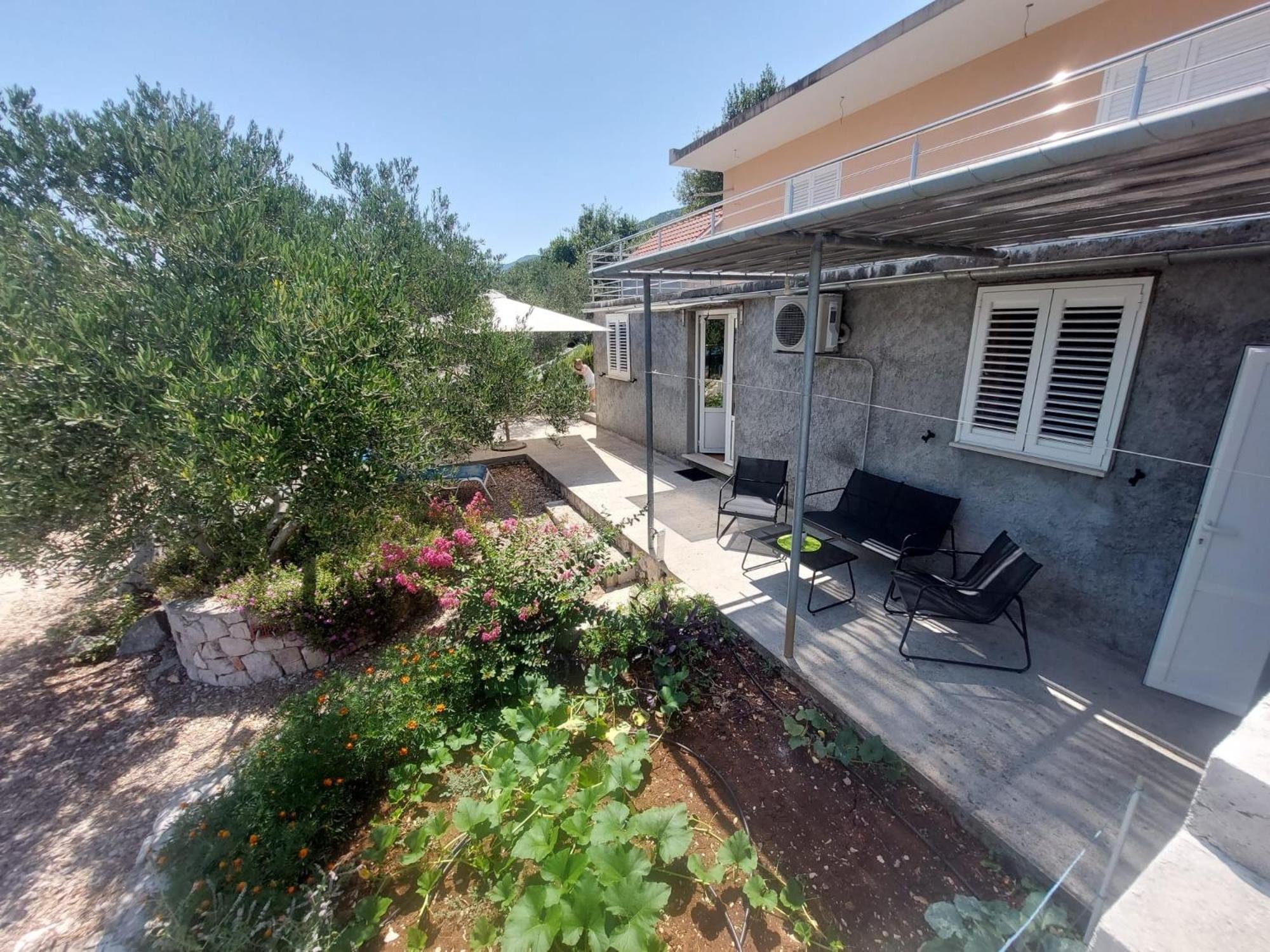 Apartments By The Sea Zuronja, Peljesac - 13202 Putniković Exteriér fotografie